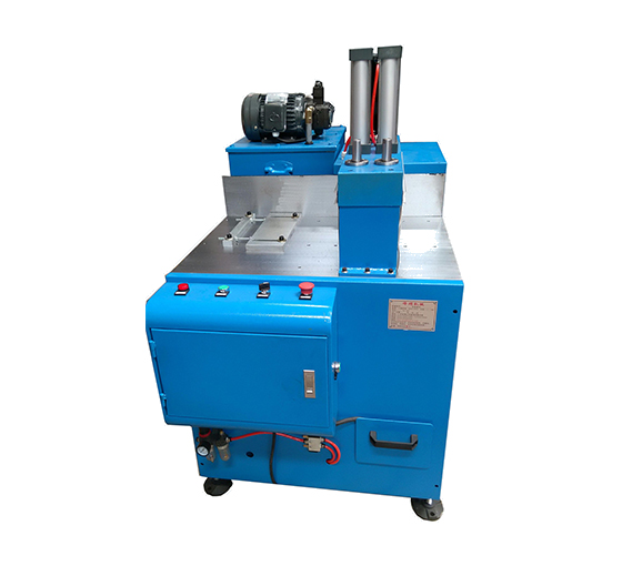 油壓半自動(dòng)切鋁機(jī)